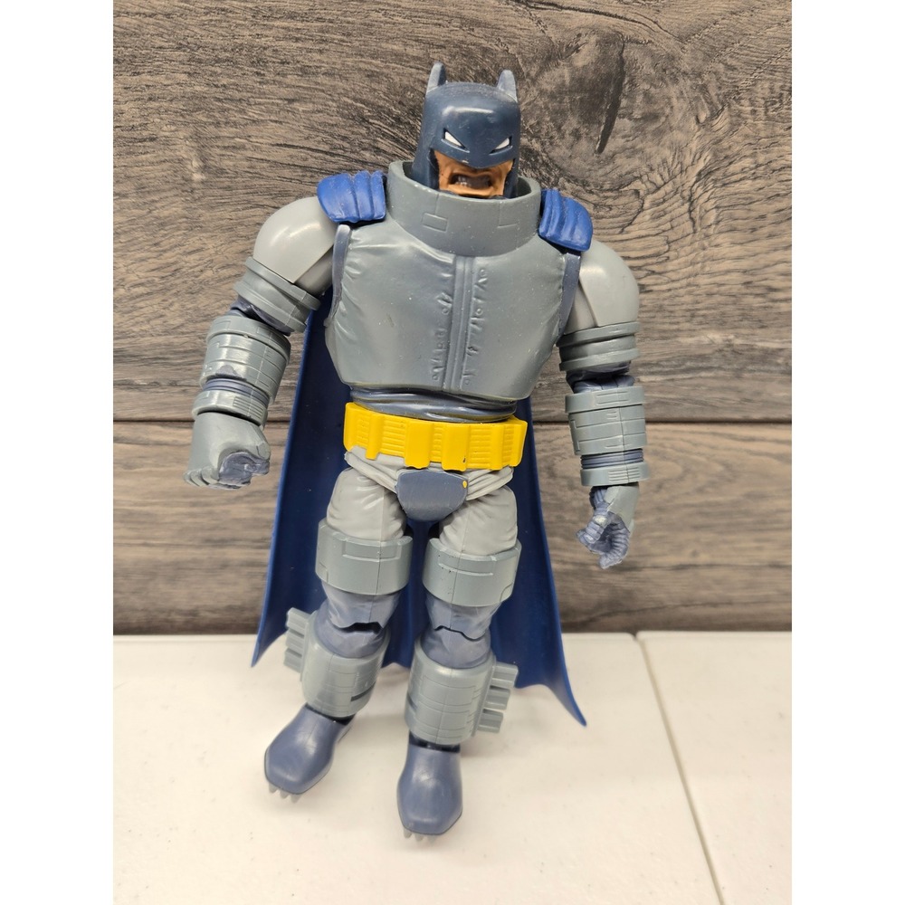 DC Multiverse Armored Batman The Dark Knight Returns Action Figure Blue Cape